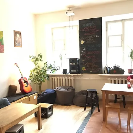Jimmy Jumps House * וילנה