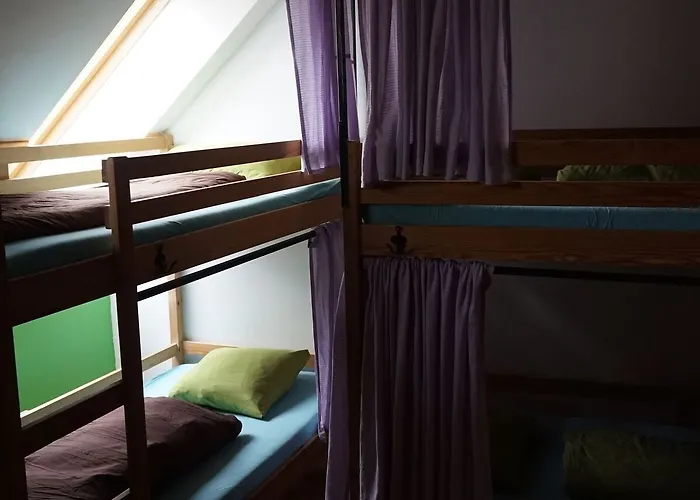 Jimmy Jumps House Hostel *